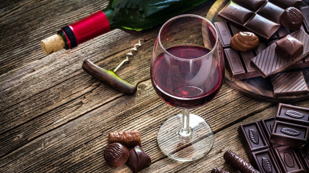Vinho e Chocolate: Uma Combinação Deliciosamente Surpreendente